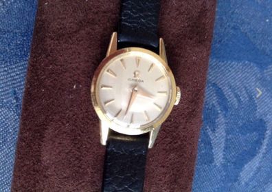 Omega ladies watch 18k solid gold mechanical 17 jewels