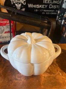 Pumpkin casserole dish