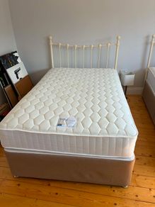 Double Bed (Small Double).