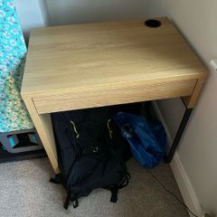 Small Ikea Micke desk