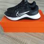 Womens Nike Trainers UK Size 5 Image 3