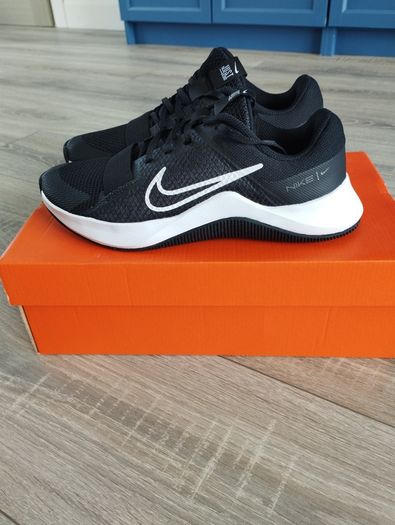 Womens Nike Trainers UK Size 5