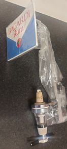 2 x vintage drinks advertising brackets and 1 optic,see pics for condition,,sold as seen,, bacardi and gibleys London gin ,price includes post to anywhere in Ireland, by tracking number