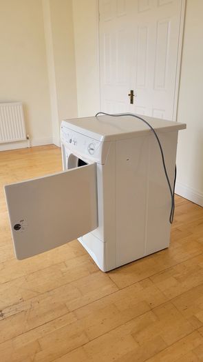 Tumble Dryer - White Zanussi electrolux autoreverse 6kg dryer