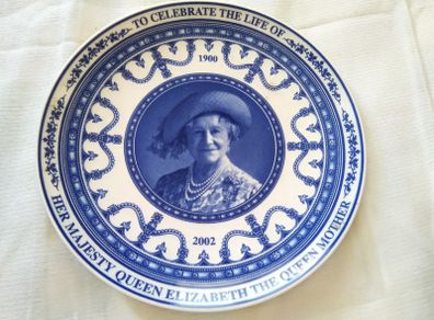 Wedgewood Queen Mother Commemorate Plate