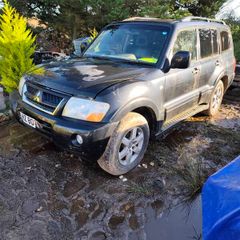Mitsubishi shogun 3.2 2005