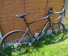 Giant Defy Advanced 1 (Medium) 2020 model in excellent condition