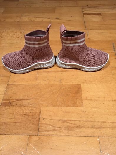 Girl's Boots size EU-21, UK-5