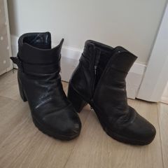 Black ankle boots from Dunnes size 5 UK 38 EU