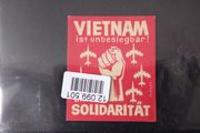 Vintage Matchbox Cover-Label : Vietnam Solidarity