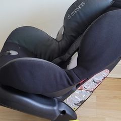 Maxi Cosi car seat 9-18kg isofix