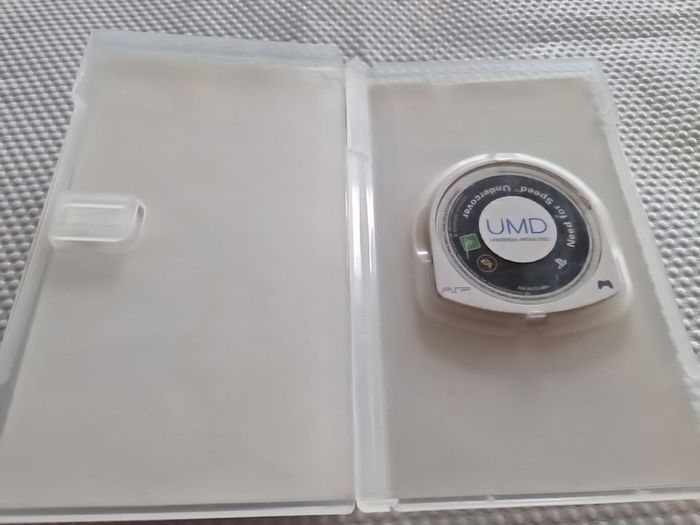 Need for Speed Undercover PSP PlayStation Games Original