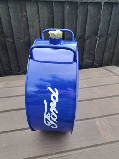 Ford  oil can