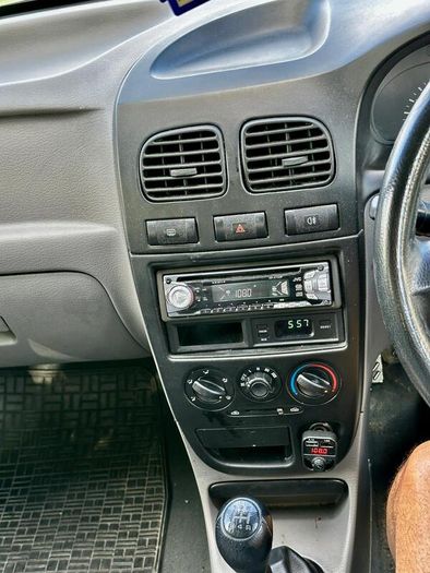 2003 Kia Rio