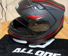 Motorcycle helmet size M