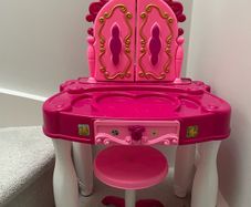 Kids Lights and Sounds Vanity Table