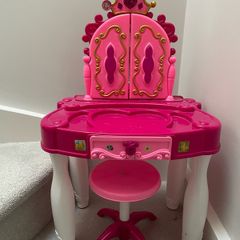 Kids Lights and Sounds Vanity Table