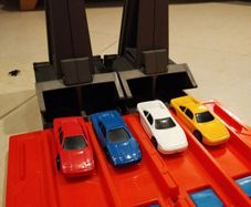 Hot Wheels Track Builder Race Crate