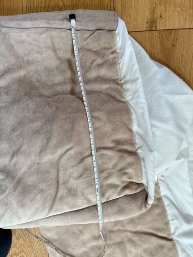 Beige velvet baby cot bumper