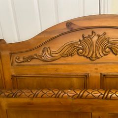 King size Bed