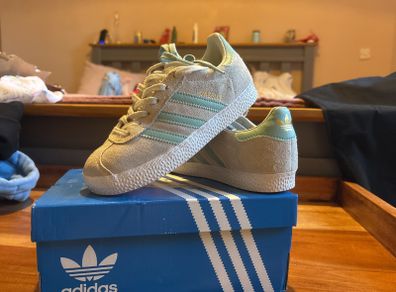 kids adidas gazelle