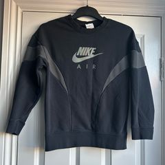 Boys Nike jumper - age 10-11
