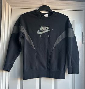 Boys Nike jumper - age 10-11