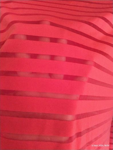 Women's long sleeve top