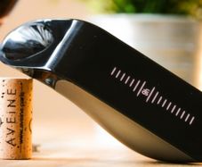 Aveine Smart Wine Aerator (Original Flagship Model) - 1-24h - Touchscreen
