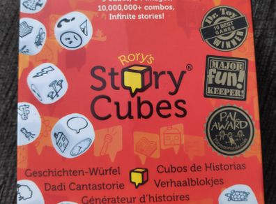 Rory story cubes/ 9 cubes