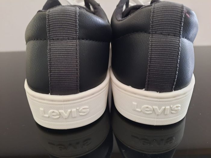 Levi's Shoes Size 7 UK