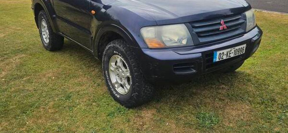 2002 Mitsubishi Pajero