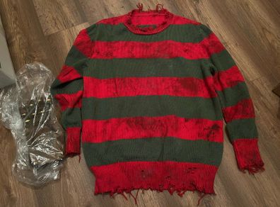 Margaret Olschewskis Freddy Krueger sweater