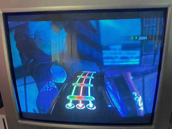 dj hero plus x box 360, with 2 dj hero disc
