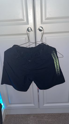 Under Armour Tech Woven Wordmark Kids Shorts Kids XL Luminess Green Design