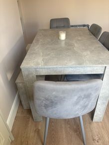 6 person table and chairs
