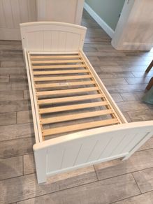 Cot toddler bed with matching Drawers from mamas & papas