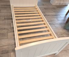 Cot toddler bed with matching Drawers from mamas & papas