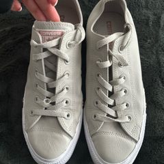 Converse UK7