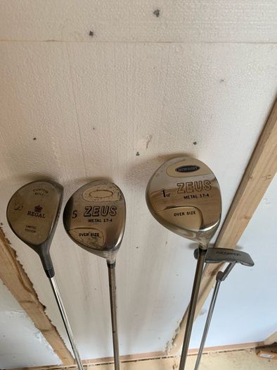 Full bagged Mens Golf set (irons, putter, drivers) (RH)