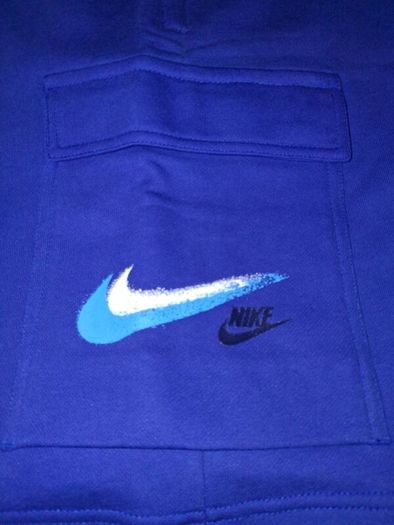 Brand New Nike Swoosh Terry Cargo Shorts - Size - Medium - RRP - 55.00