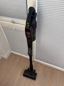 Bosch Unlimited 10 Cordless Vacuum, Black