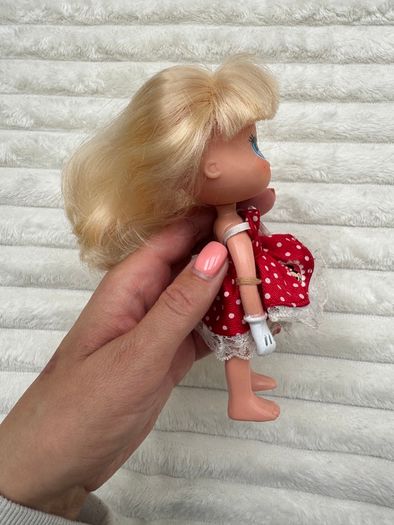 Mini doll I love Minnie Famosa Disney blonde dress red approx. 16 cm. Used Please see pictures