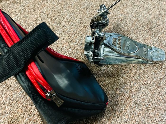 Tama Iron Cobra Chrome limited edition with case