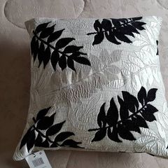 Leaf Jacquered Cushion