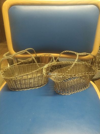 Vintage wire wine holders x3
