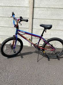 Verve New Chrome BMX bike with 4 stunt pegs. 20inch Bike.