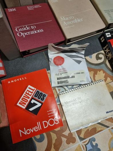 Vintage IBM Microsoft Lotus Novell Software Manuals  Binders Job Lot 1980s 90s