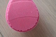 Silicone face brush
