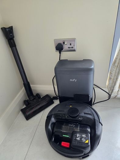 Eufy E20 3-in-1 robot vacuum and cordless stick vacuum